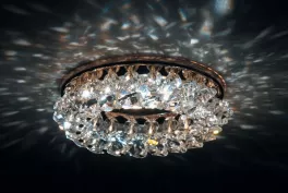Точечный светильник Crystal Sky Donolux золото crystal,D 83 H 55 мм,галог. лампа MR16 GU5,3.max 50w купить в Москве